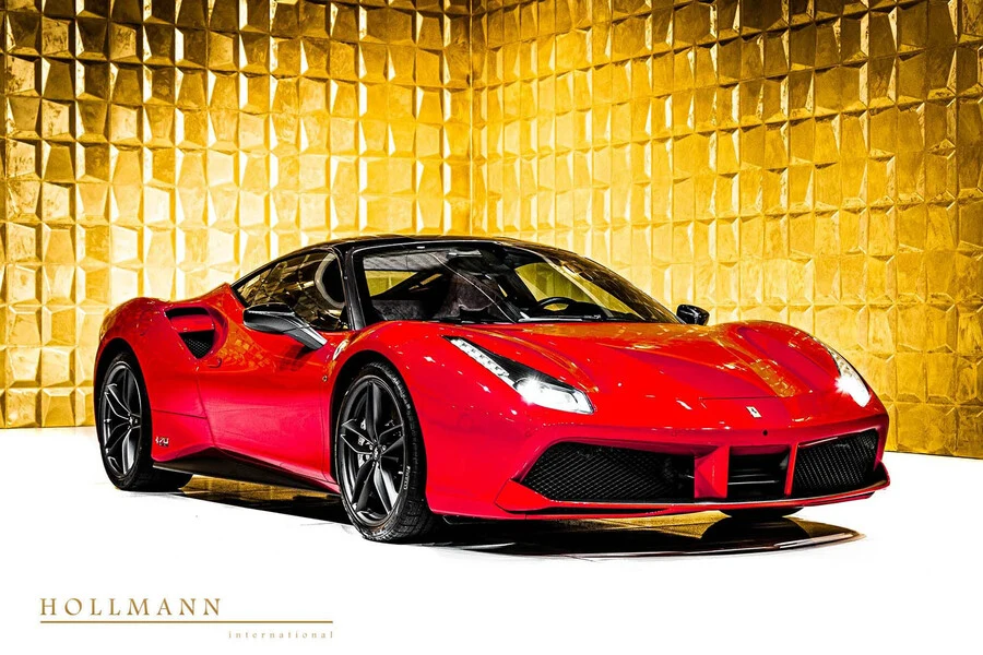 Ferrari 488 GTB Tailor Made, front three-quarter view.