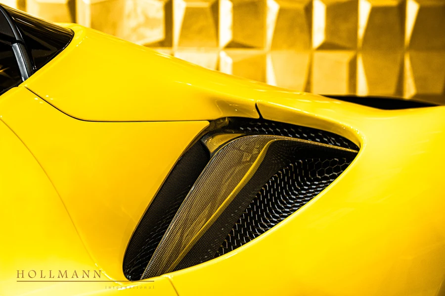 Ferrari SF90 Spider Tailor Made Ispirazioni, 5/10