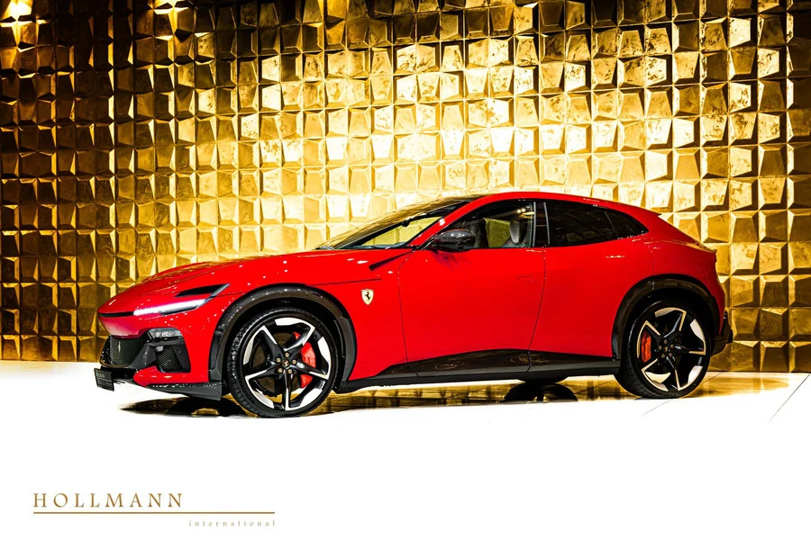 Ferrari Purosangue, 3/10