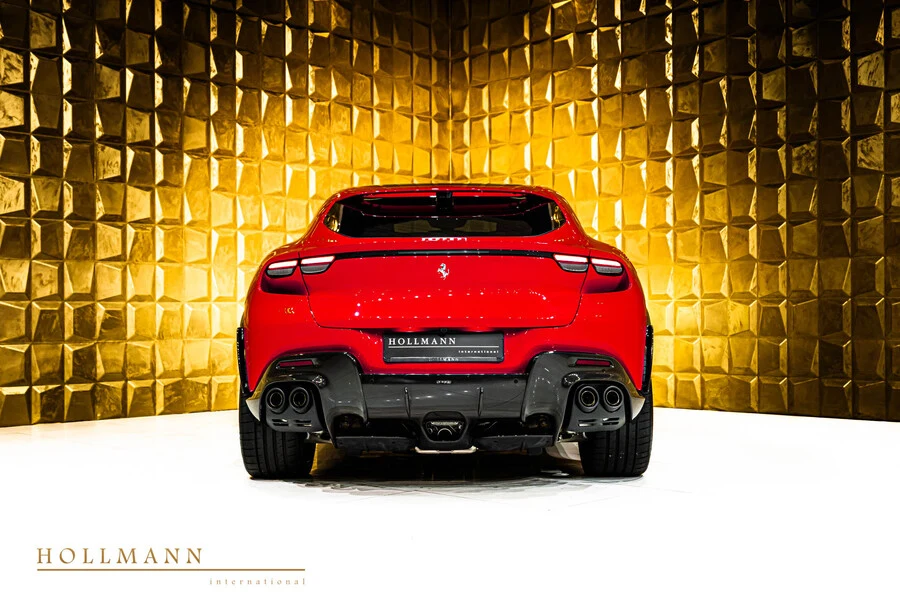 Ferrari Purosangue, 7/10