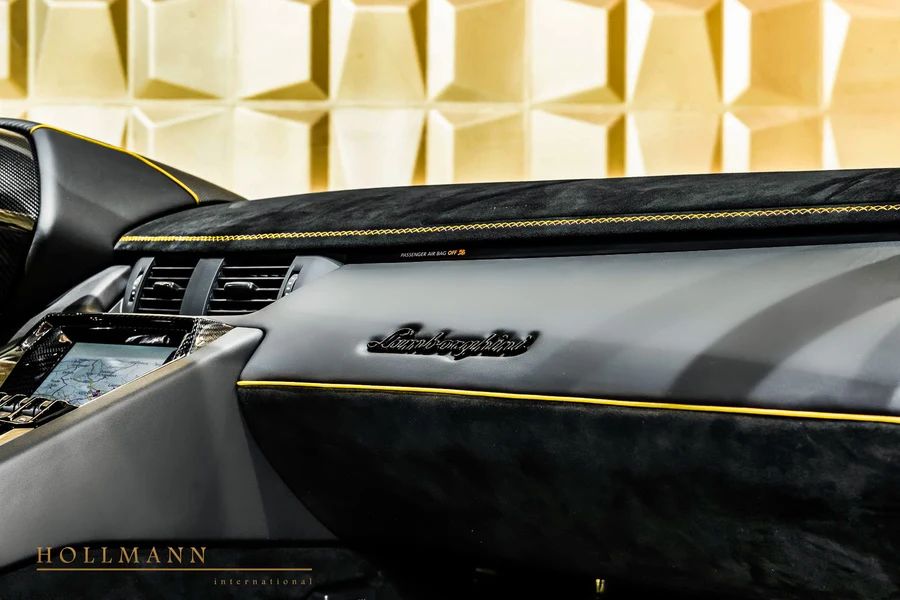 Lamborghini Aventador SVJ, 9/10