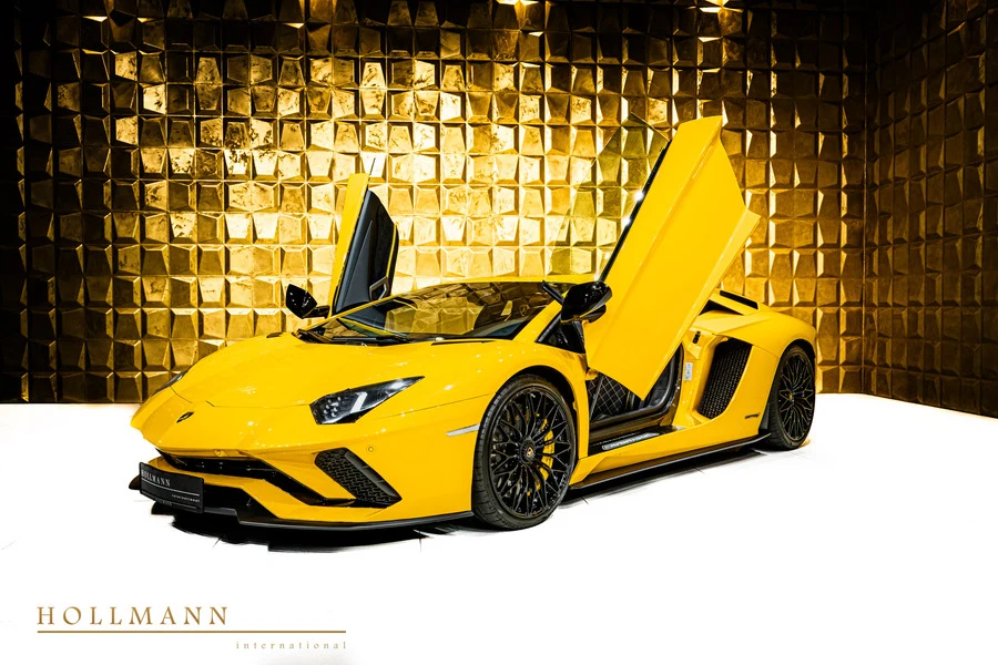 Lamborghini Aventador S, 7/10