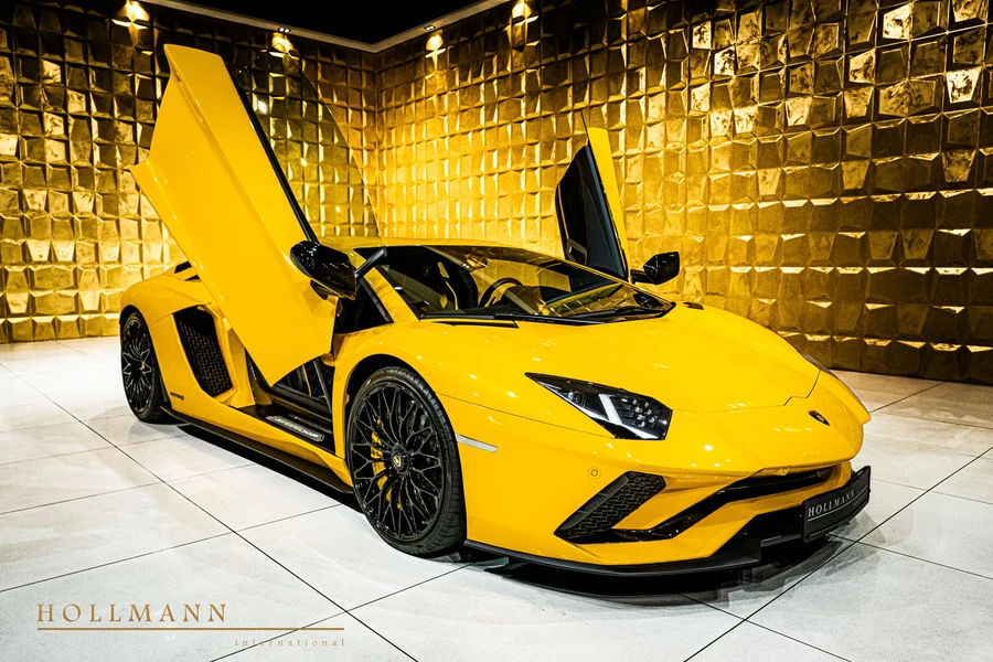 Lamborghini Aventador S, 8/10