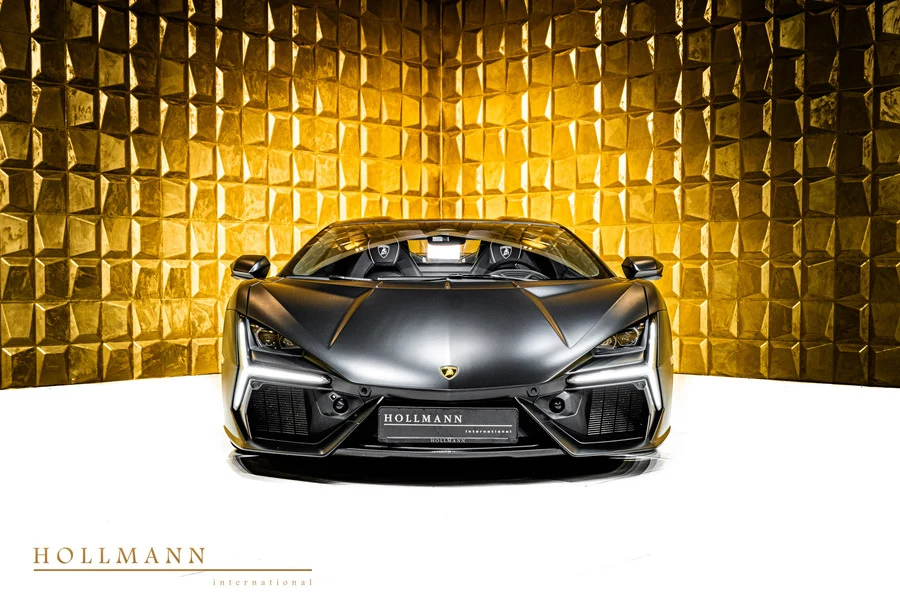 Lamborghini Revuelto, 7/10
