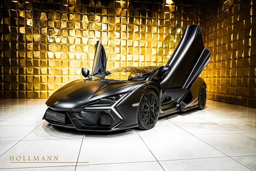 Lamborghini Revuelto, 8/10