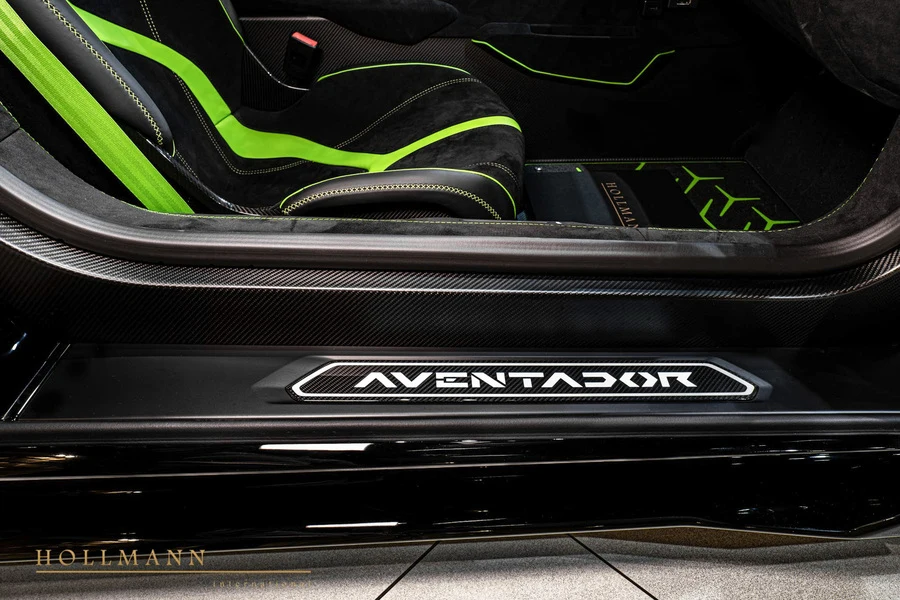 Lamborghini Aventador SVJ, 8/10