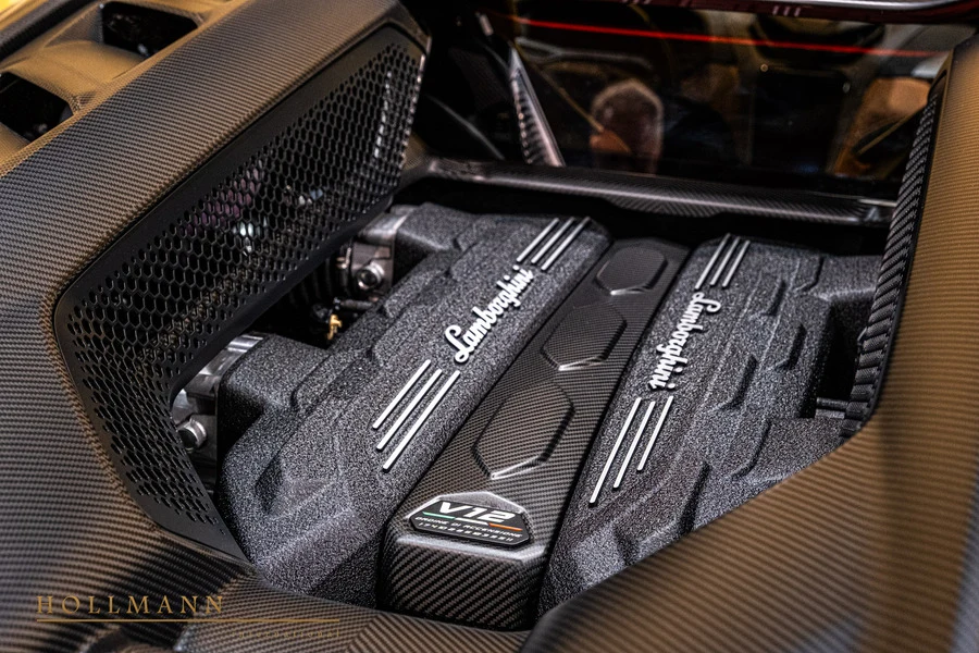 Lamborghini Revuelto, 10/10