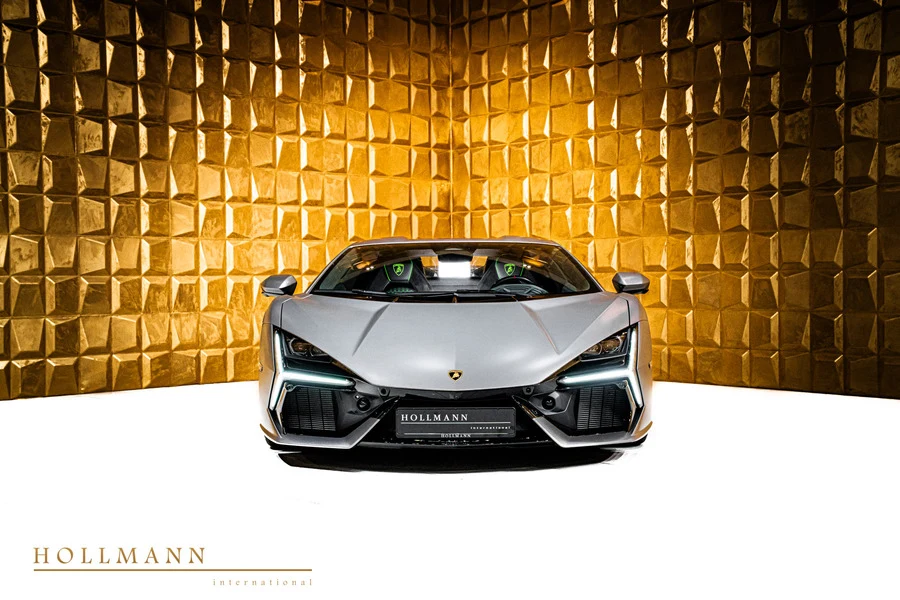 Lamborghini Revuelto, 7/10