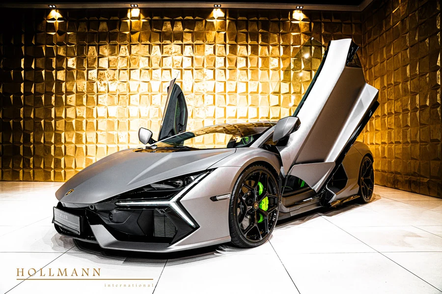 Lamborghini Revuelto, 9/10