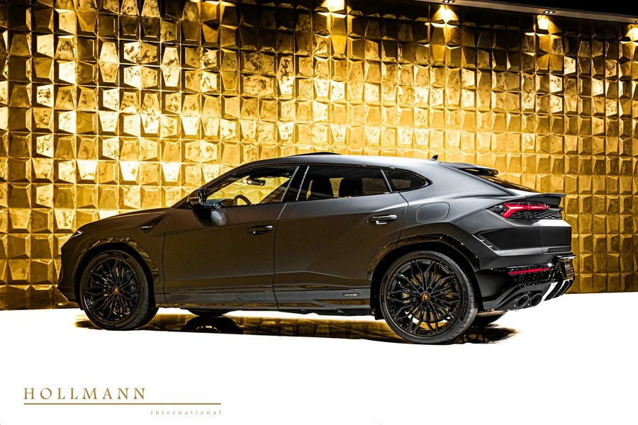 Lamborghini Urus SE, 6/10