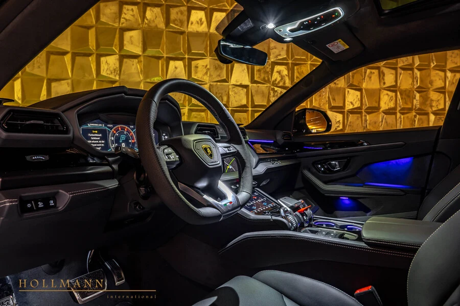 Lamborghini Urus SE, 9/10