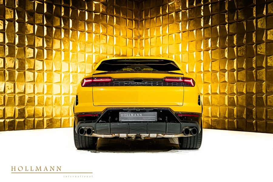 Lamborghini Urus SE, 9/10