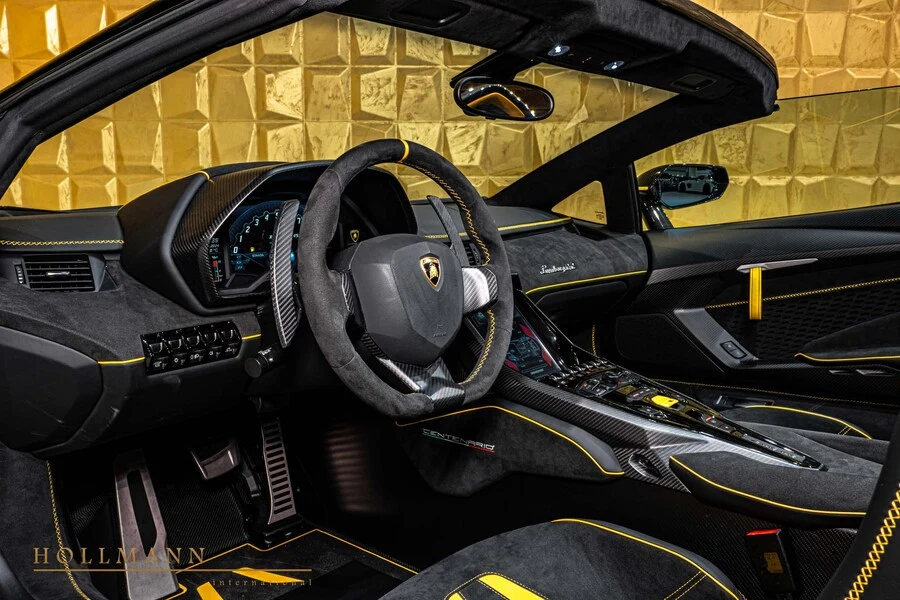 Lamborghini Centenario Roadster LP 770-4, 9/10