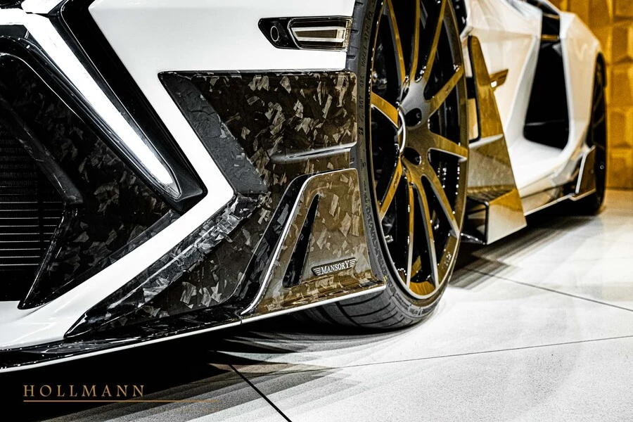 Mansory Revuelto, 7/10