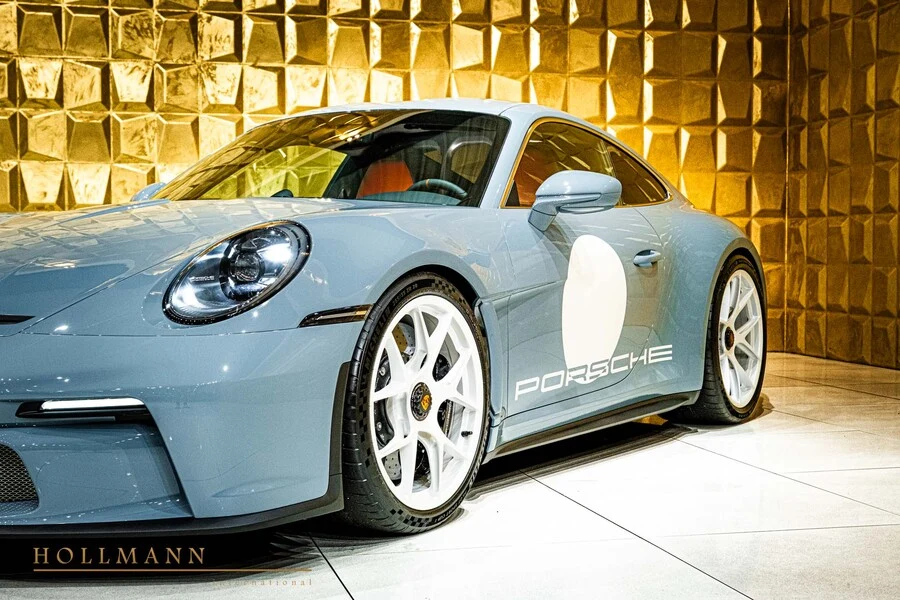 Porsche 911 S/T, 4/10