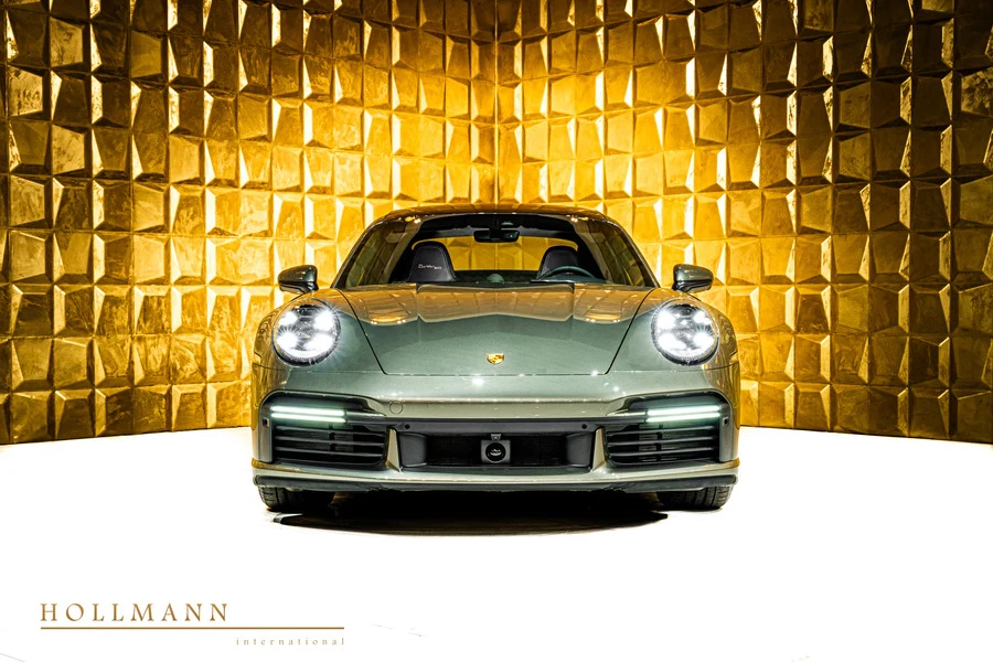 Porsche 911 Turbo 50 Years, 2/10