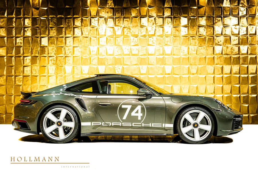 Porsche 911 Turbo 50 Years, 4/10