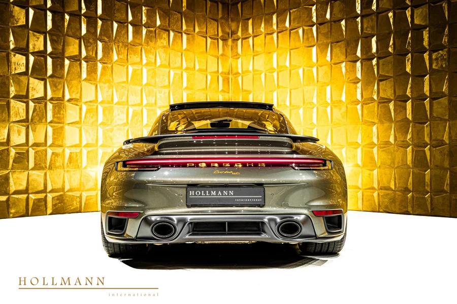 Porsche 911 Turbo 50 Years, 6/10