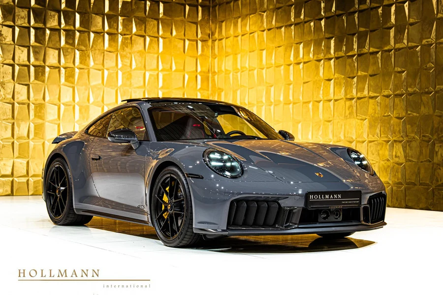 Porsche 911 Carrera GTS, front three-quarter view.