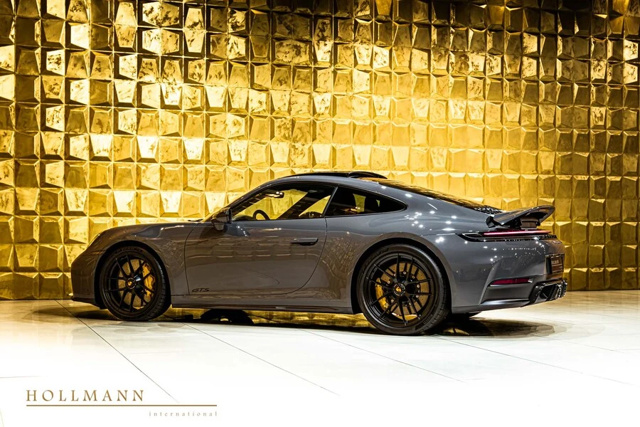Porsche 911 Carrera GTS, 5/10