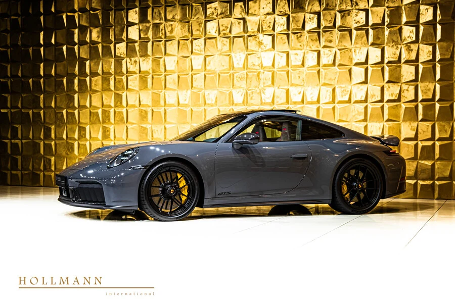 Porsche 911 Carrera GTS, 6/10