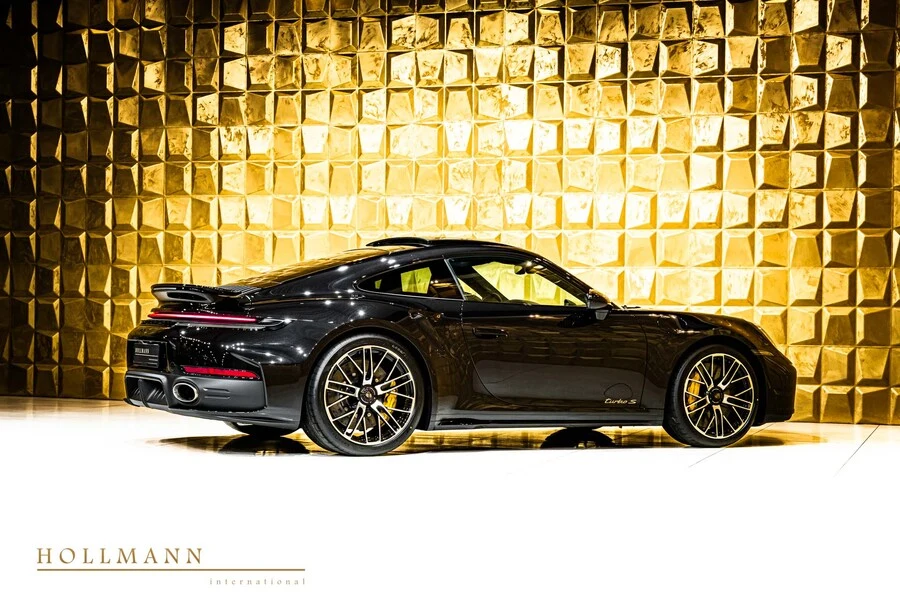 Porsche 911 Turbo S, 2/10