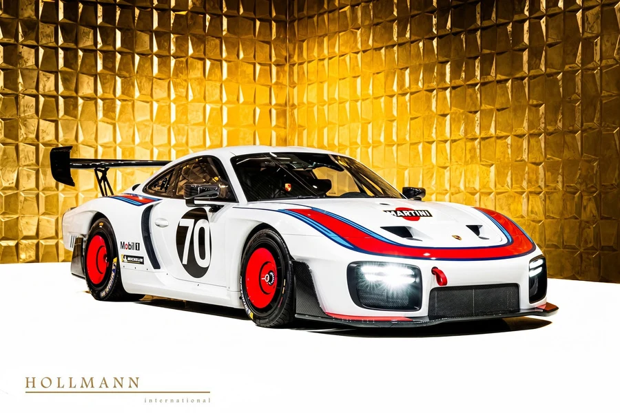 Porsche 935, front three-quarter view.