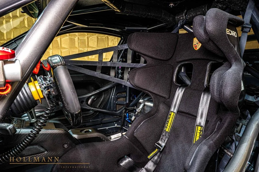 Porsche 935, 8/10