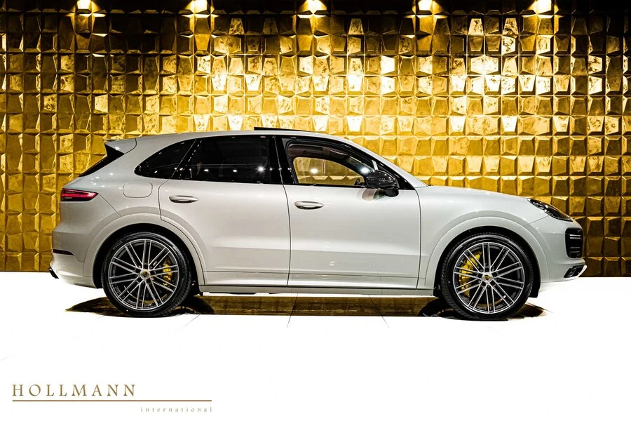 Porsche Cayenne Turbo, 2/10
