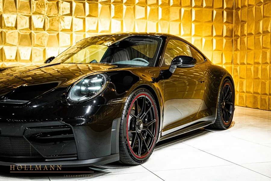 Porsche 911 GT3 Touring, 3/10