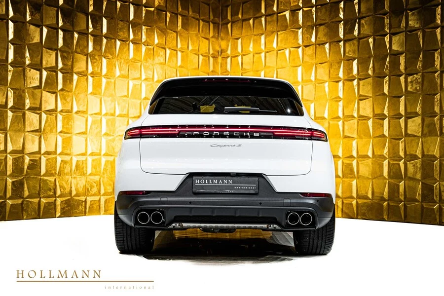 Porsche Cayenne S, 4/10