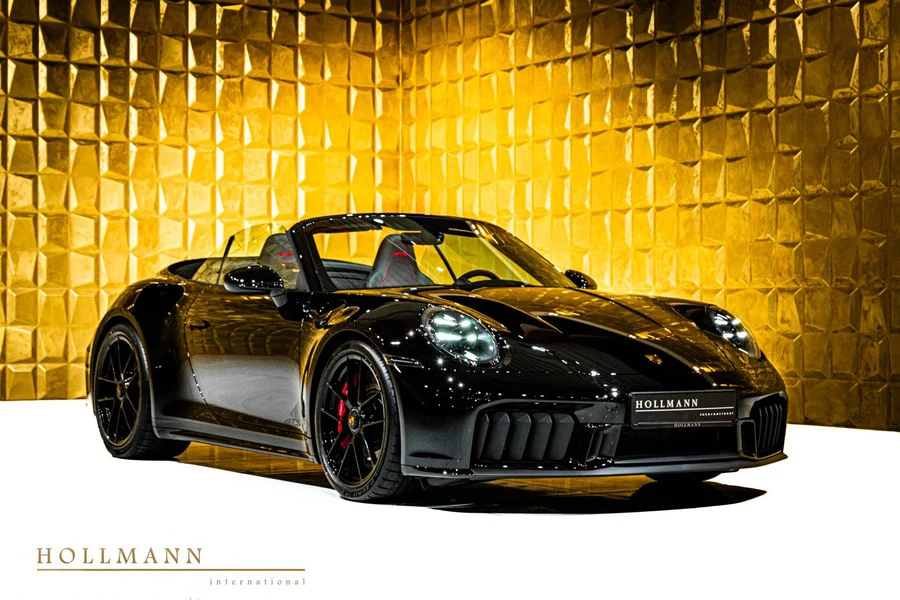 Porsche 911 Carrera GTS, front three-quarter view.