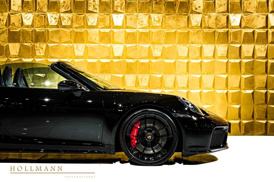 Porsche 911 Carrera GTS, 7/10