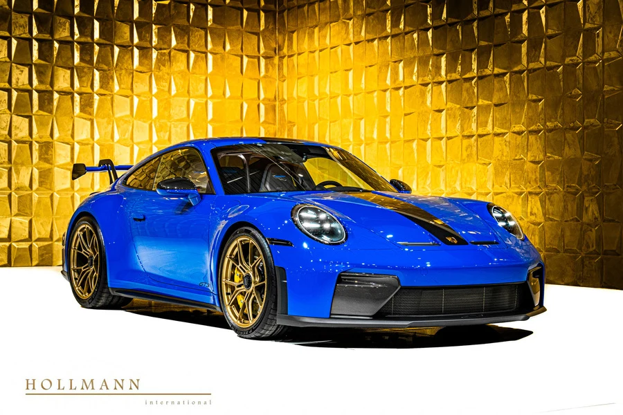 Porsche 911 GT3, front three-quarter view.
