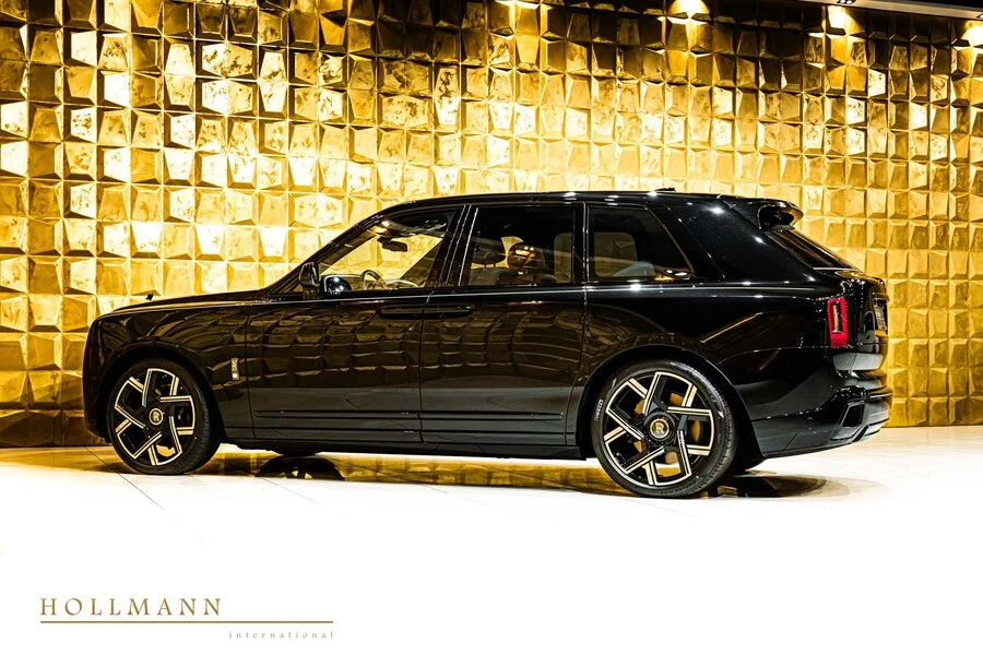 Rolls-Royce Cullinan Series II Black Badge, 4/10