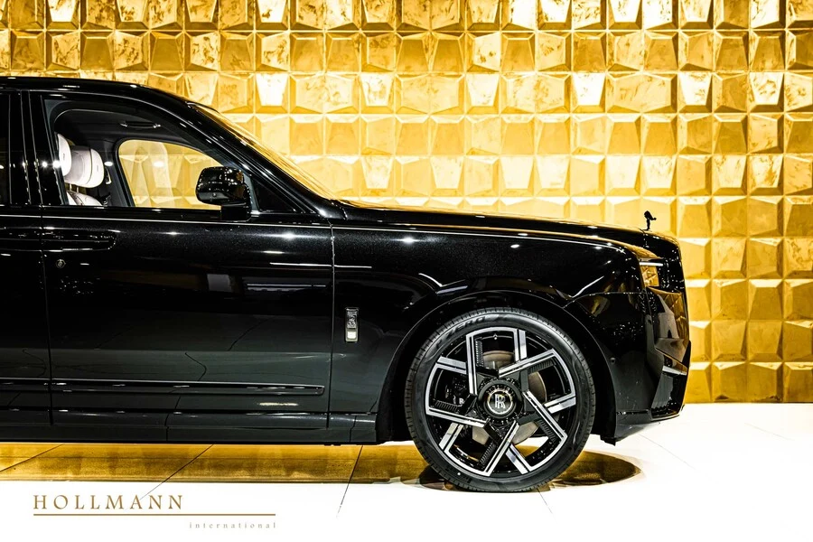 Rolls-Royce Cullinan Series II Black Badge, 9/10