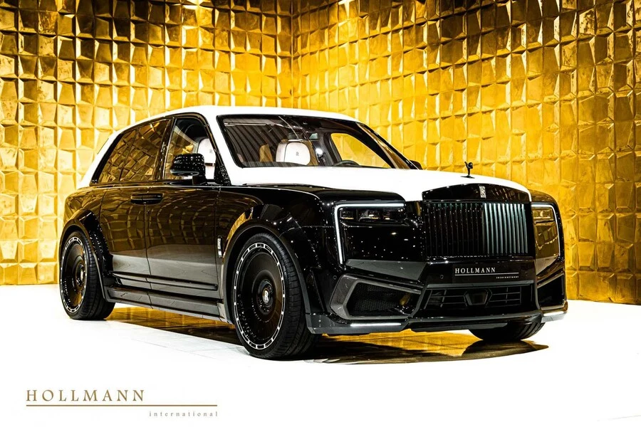 Rolls-Royce Cullinan Series II Black Badge NOVITEC, front three-quarter view.