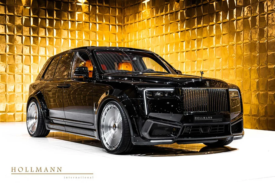 Rolls-Royce Cullinan Series II Black Badge NOVITEC, front three-quarter view.