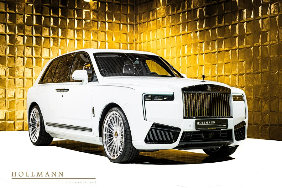 Rolls-Royce Cullinan Series II Black Badge NOVITEC, front three-quarter view.