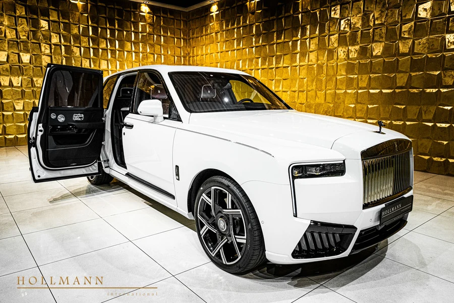Rolls-Royce Cullinan Series II Black Badge, 7/10