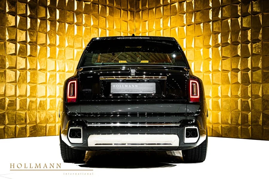 Rolls-Royce Cullinan Series II, 5/10