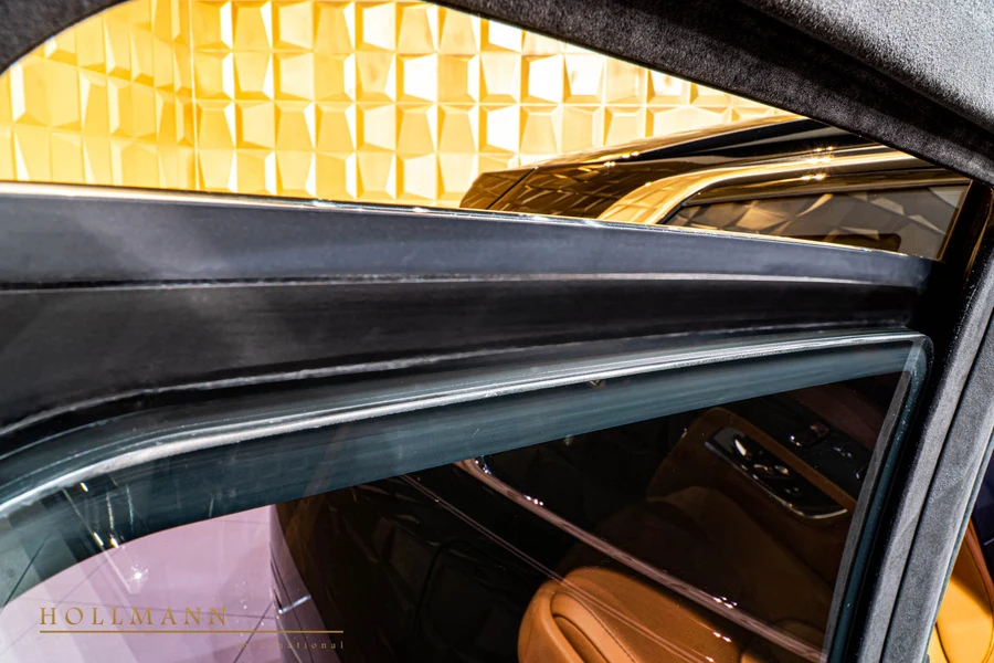Rolls-Royce Cullinan Series II armored VR6 extended by 13.8 in, 9/10