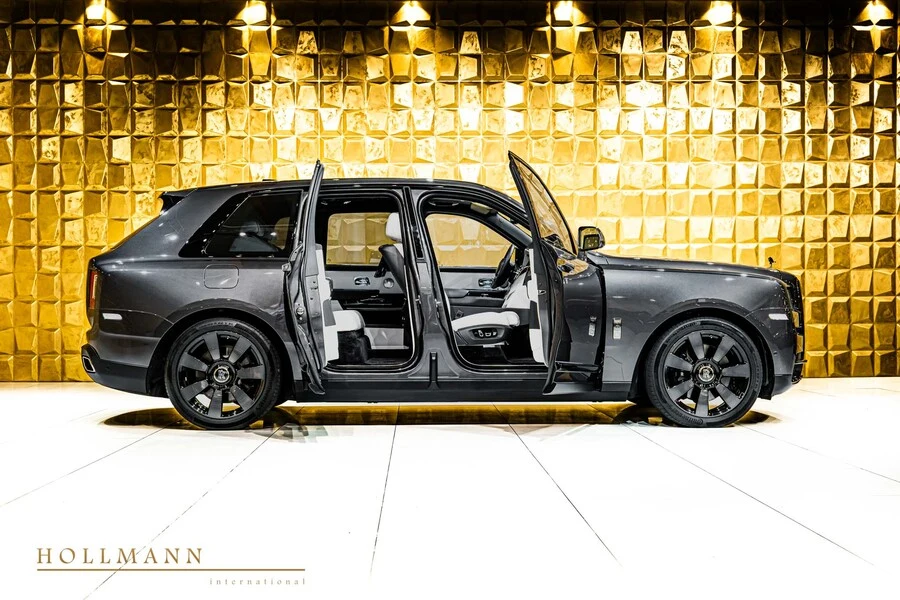 Rolls-Royce Cullinan, 6/10