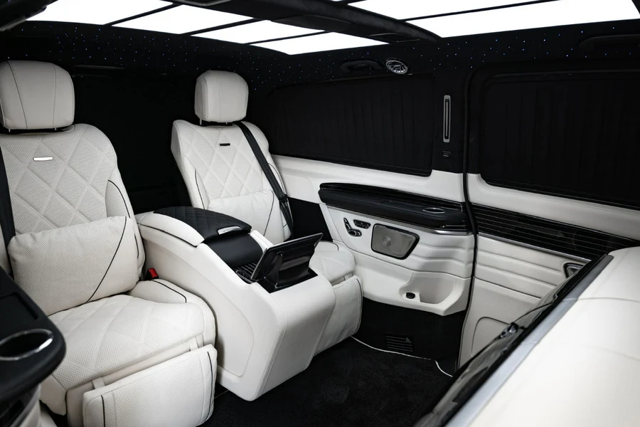 Mercedes-Benz V 300 d 4MATIC extra-long customized, 10/10