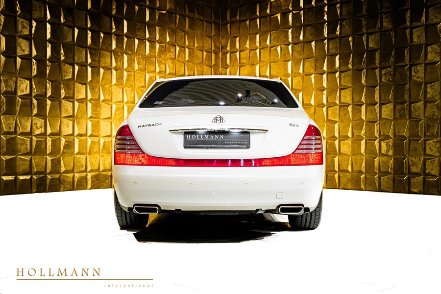 Maybach 62 S, 4/10