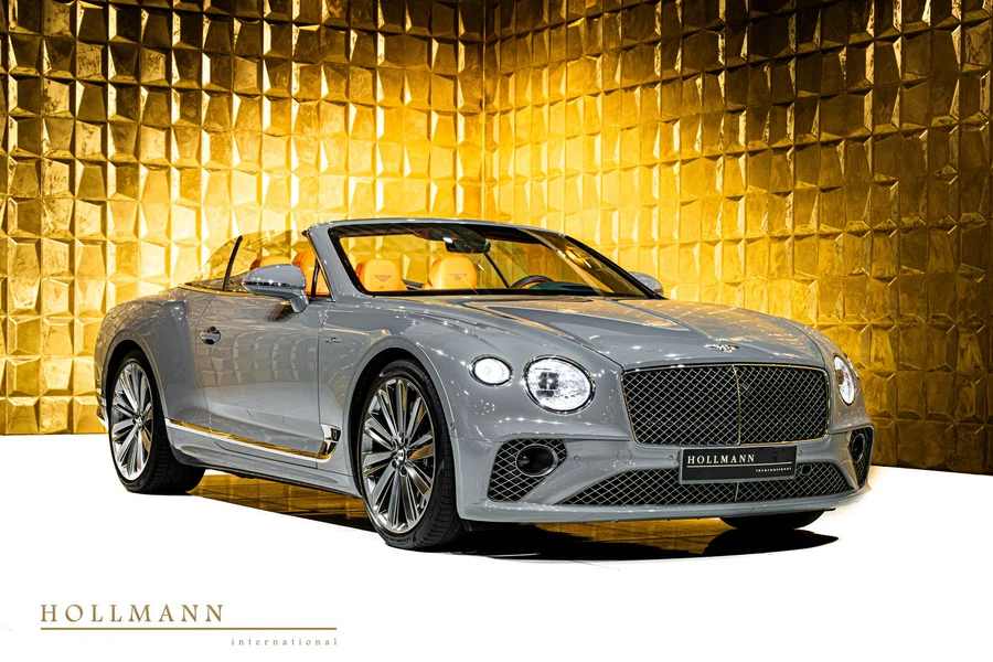 Bentley Continental GTC Speed W12, front three-quarter view.