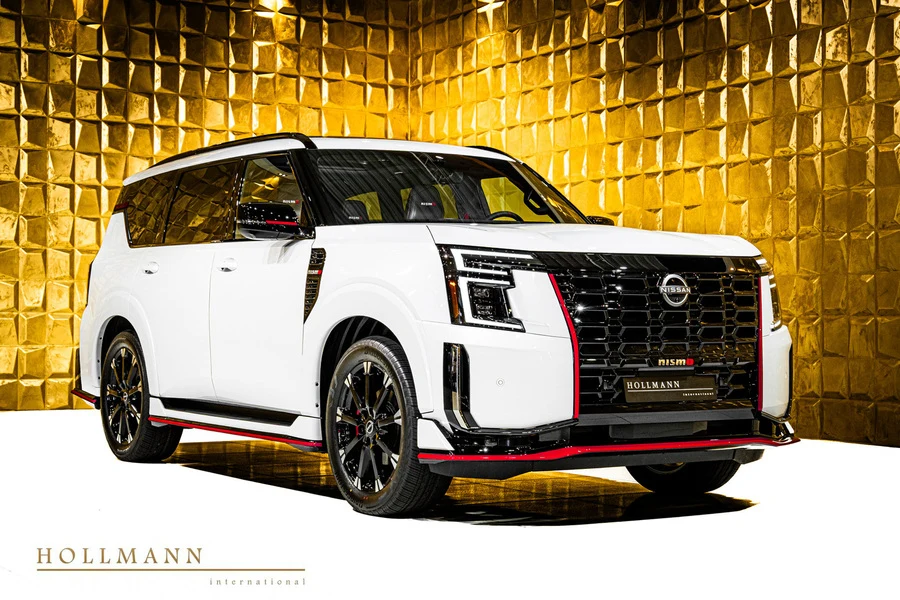 Nissan Armada NISMO, front three-quarter view.