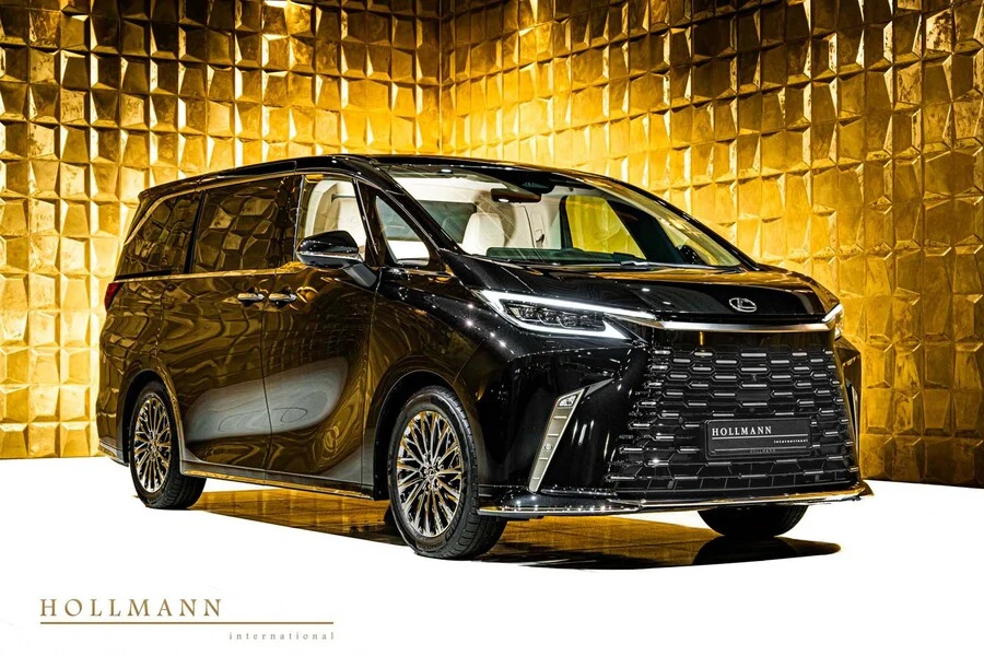 Lexus LM 350h AWD Luxury, front three-quarter view.