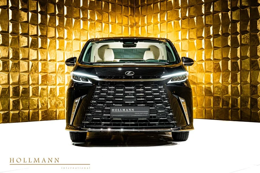 Lexus LM 350h AWD Luxury, 3/10