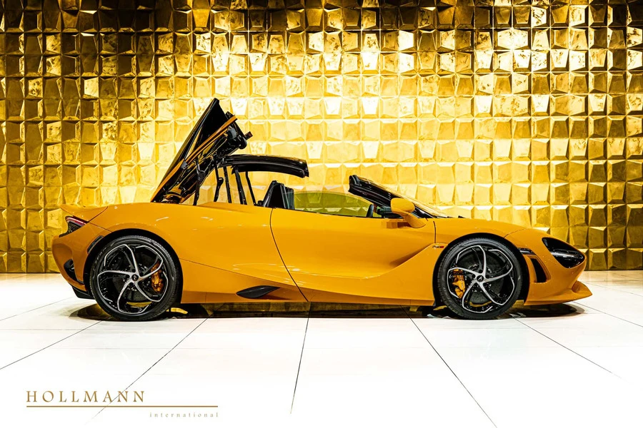 McLaren 750S Spider, 2/10